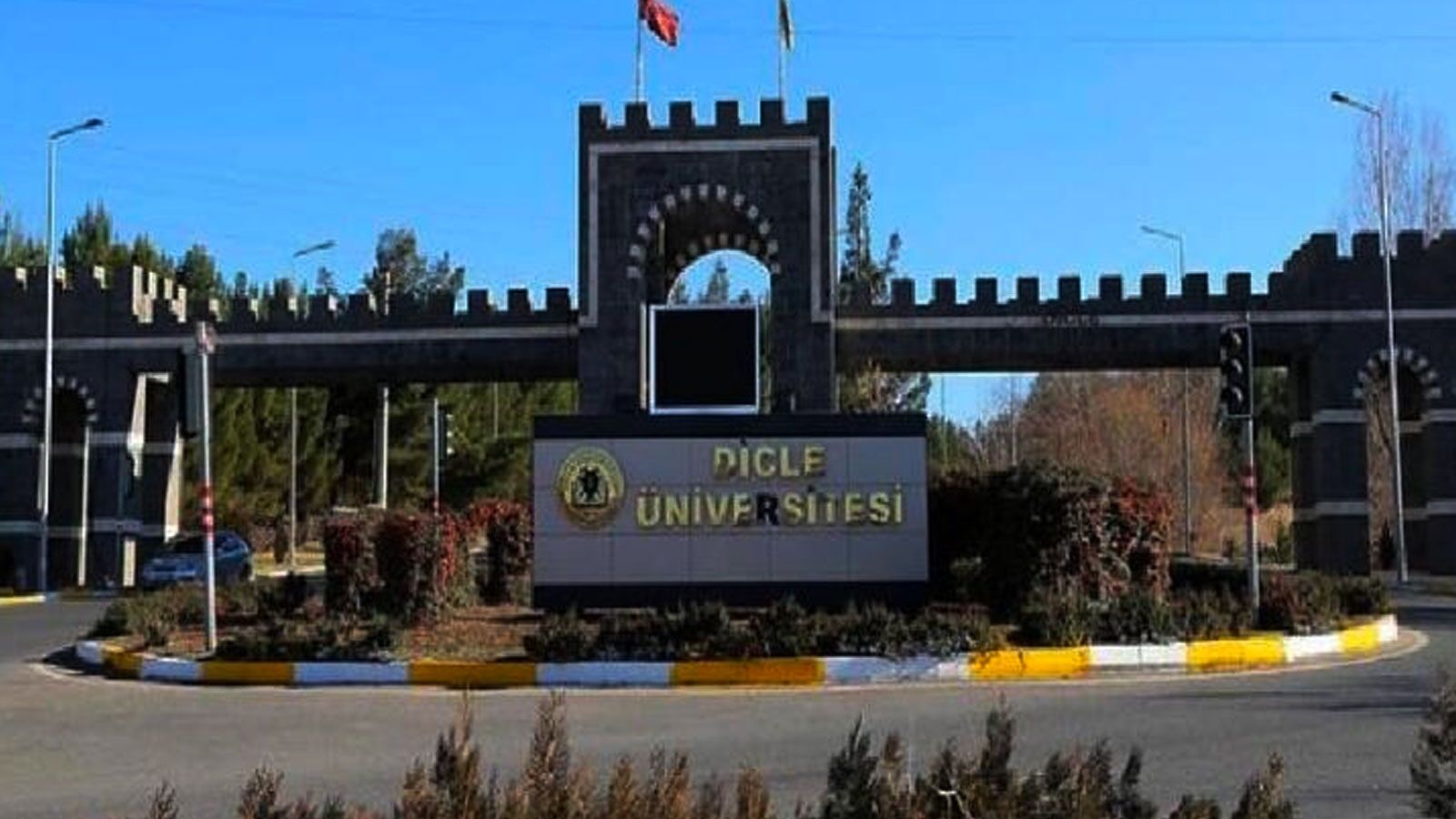 Dicle Üniversitesi bilim dünyasında zirvede: 11 akademisyen listede