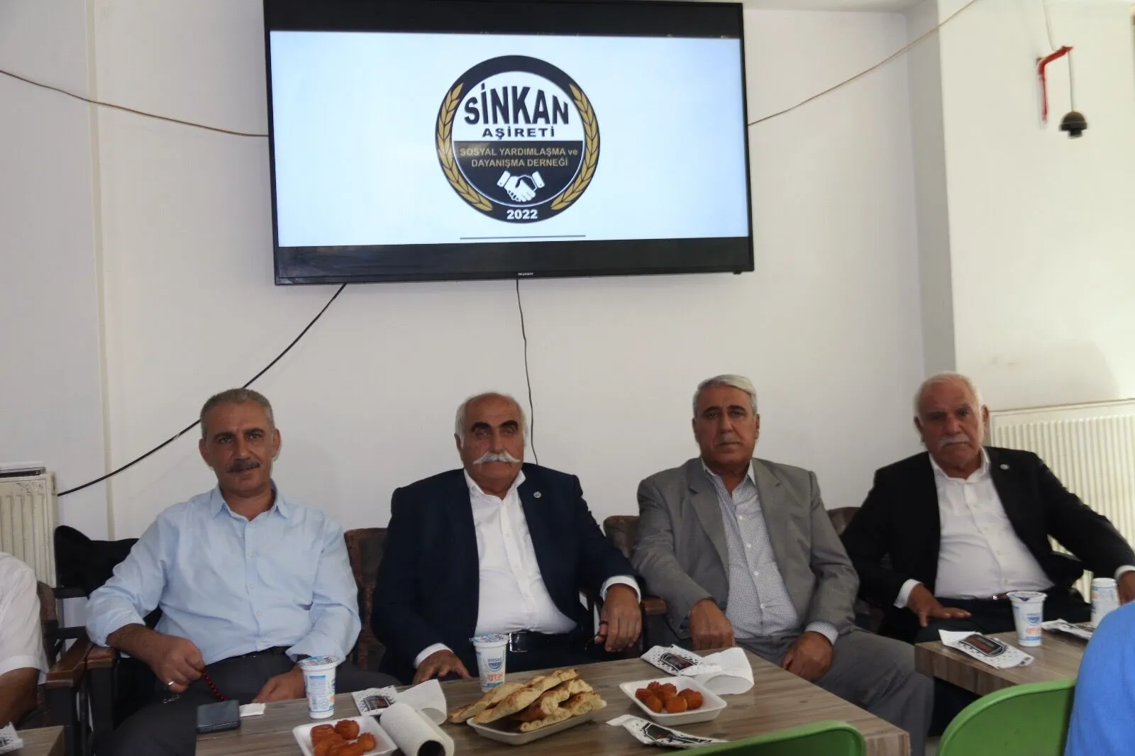 Binlerce Üyesi Olan Aşiretten Diyarbakır'da Görkemli Açılış! 3