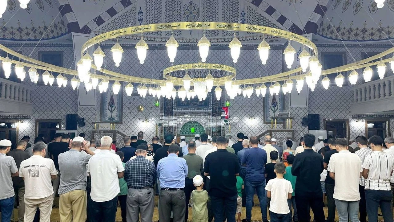 Diyarbakır Ilçesinde Mevlid Kandili Dualarla Idrak Edildi 1