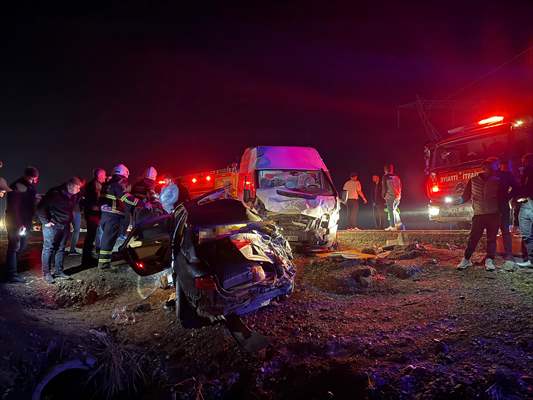 Diyarbakır Bismil Batman Kara Yolunda 6 Aracın Karıştığı Zincirleme Kaza Çok Sayıda Ölü Ve Yaralı 13