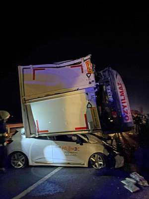 Diyarbakır Bismil Batman Kara Yolunda 6 Aracın Karıştığı Zincirleme Kaza Çok Sayıda Ölü Ve Yaralı 5