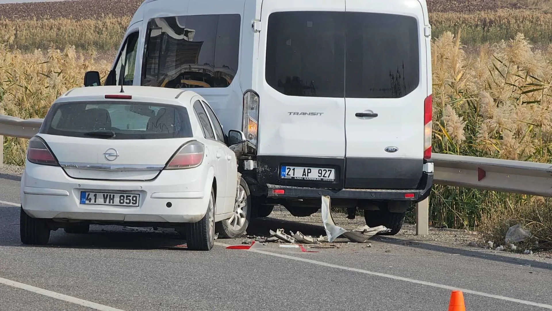 Diyarbakır Bismil Kara Yolunda 3 Kaza Trafik Felç Oldu 3