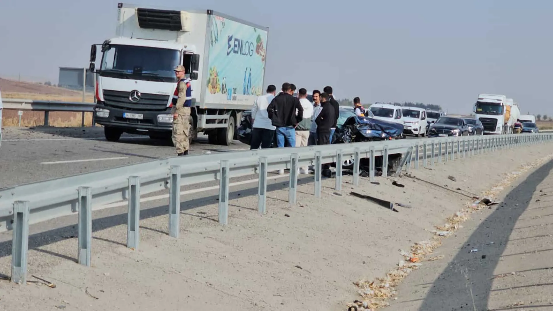 Diyarbakır Bismil Kara Yolunda 3 Kaza Trafik Felç Oldu 5