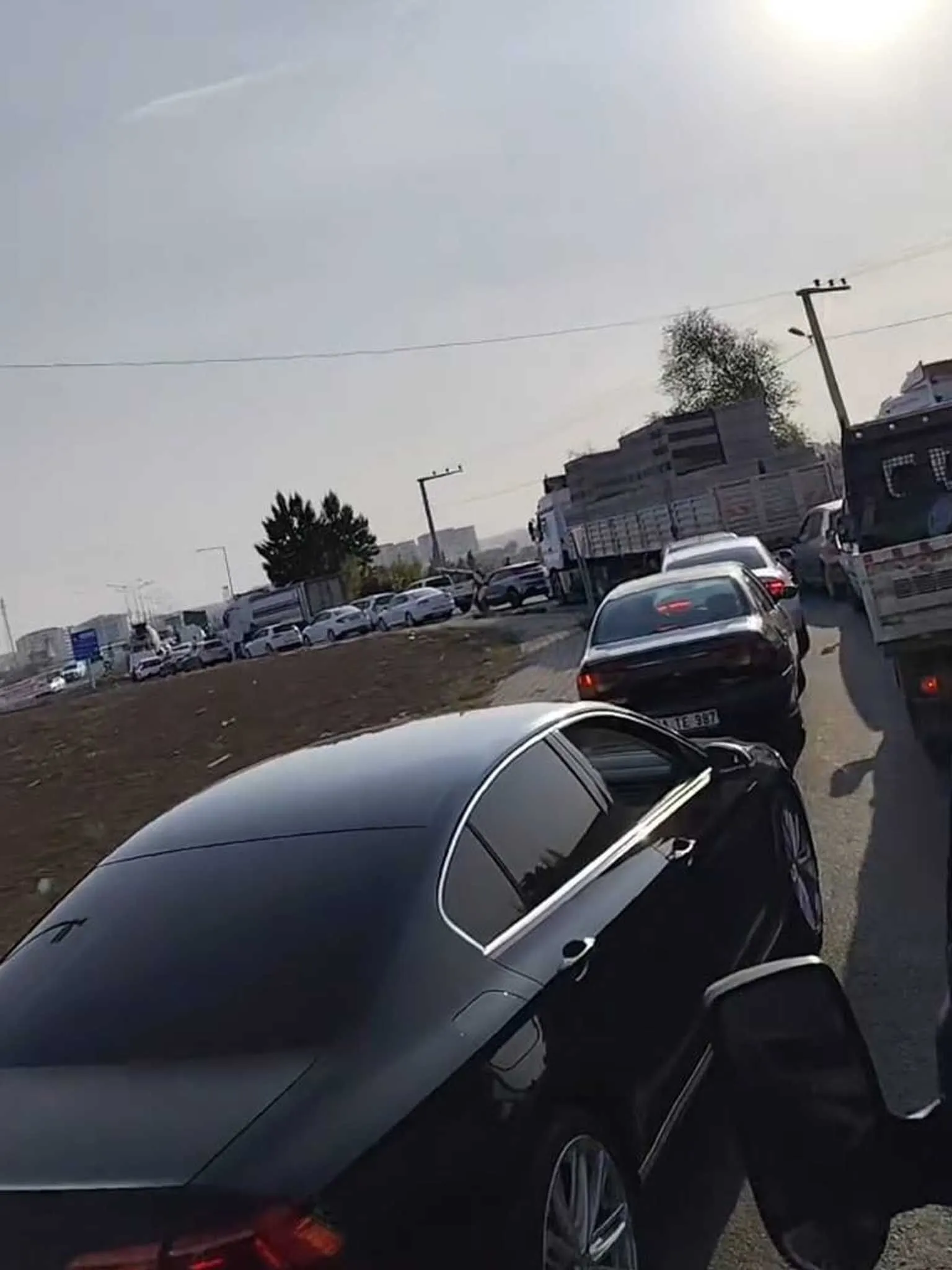 Diyarbakır Bismil Kara Yolunda 3 Kaza Trafik Felç Oldu 9