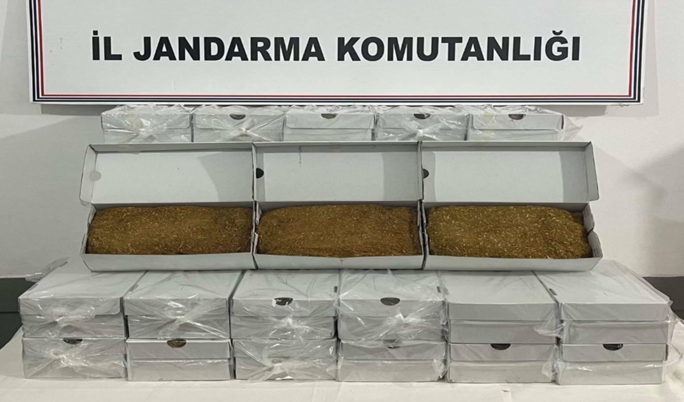 Diyarbakır'da 5 Kilo Altın Ve 10 Bin Paket Sigara Ele Geçirildi 1