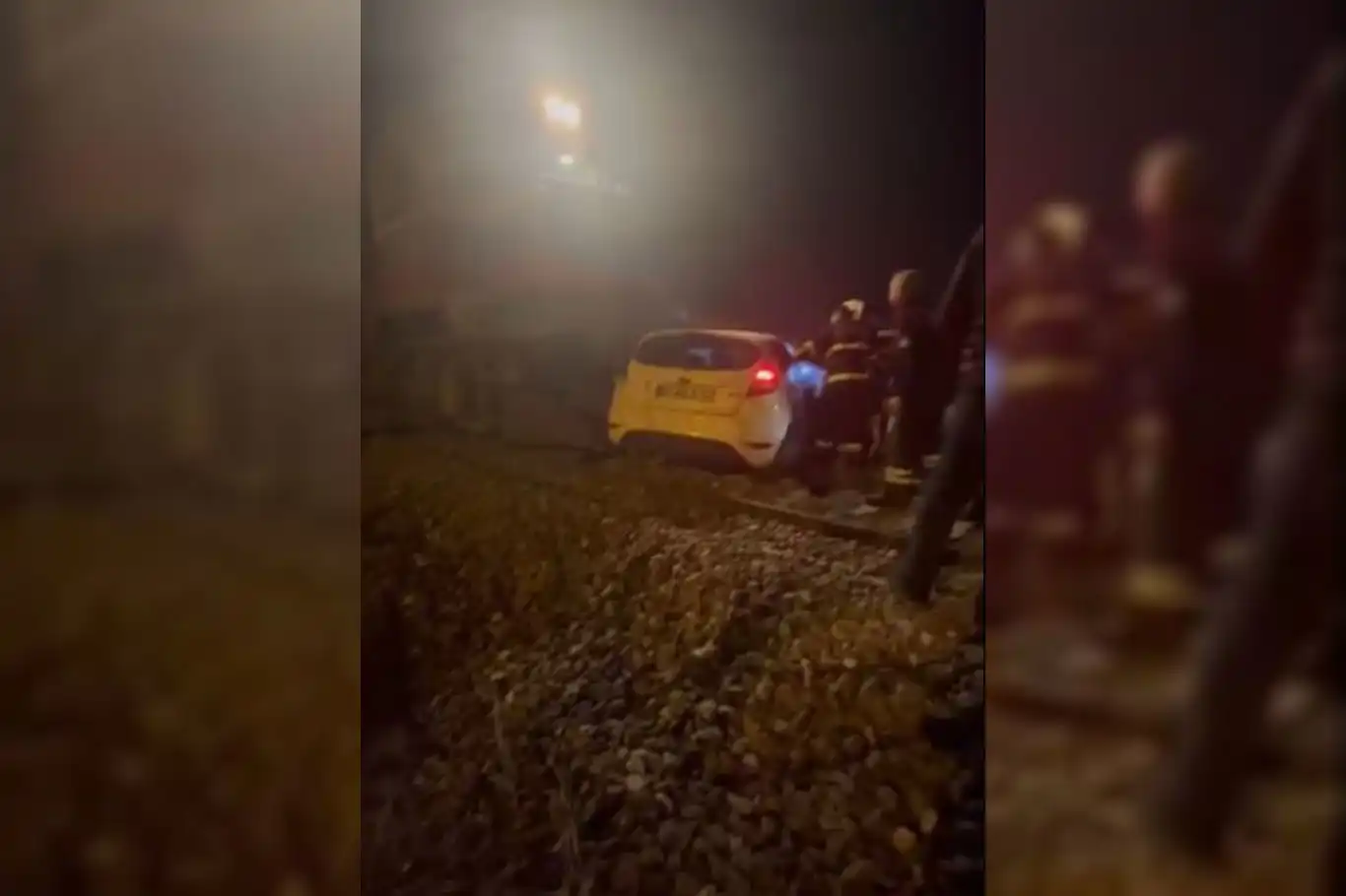 Diyarbakır'da Yük Treni Otomobile Çarptı, Sürücü Kaçtı