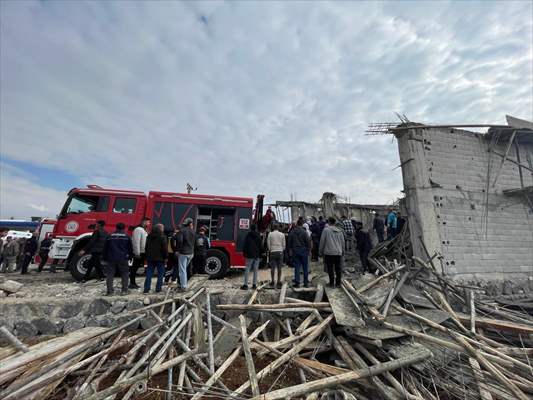 Şanlıurfa'da Tek Katlı Inşaatta Çökme Arama Kurtarma Çalışmaları Sürüyor 1