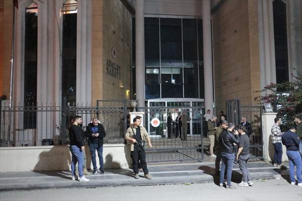 Şırnak’ta Adliye Önünde Silahlı Saldırı 1 Ölü 3