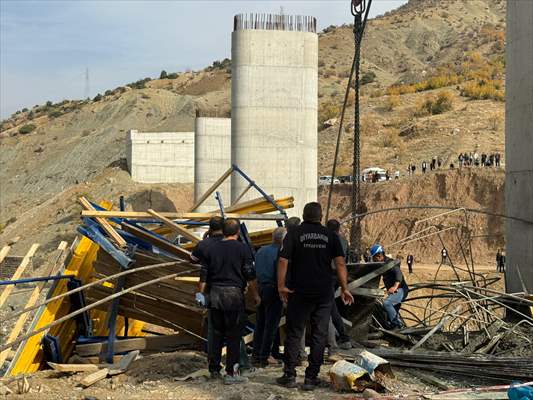 Son Daki̇ka! Diyarbakır’da Köprü Inşaatı Çöktü 3 Işçi Öldü, 2 Işçi Yaralandı 3