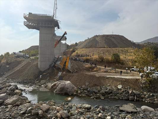 Son Daki̇ka! Diyarbakır’da Köprü Inşaatı Çöktü 3 Işçi Öldü, 2 Işçi Yaralandı 5