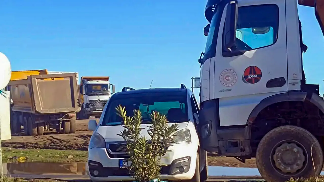 Diyarbakır Bugün Kazalarla Sarsıldı! Bir Kaza Da Bismil'den 2'Si Ağır, 14 Yaralı 1