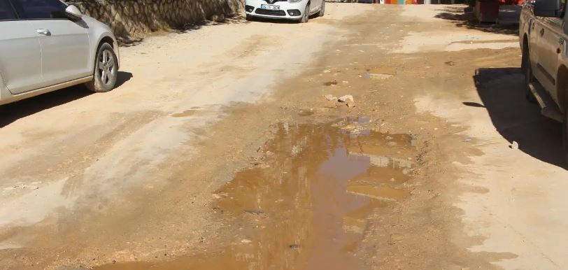 Mardin’de Bozuk Yol Ve Altyapı Sorunu Vatandaşın Tepkisi Var