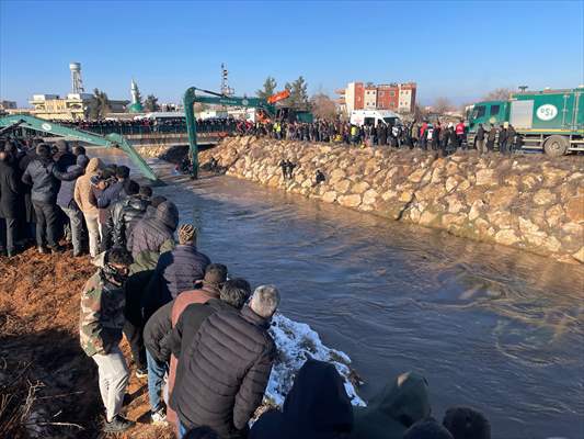 Şanlıurfa'da Kazada Ölen Mustafa, Ali, Ömer Isimli 3 Çocuk Toprağa Verildi-1