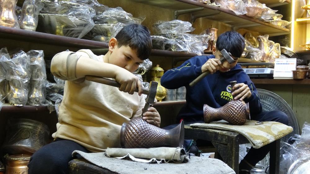Bakırcılık Geleneği Nesilden Nesile Sürüyor 3