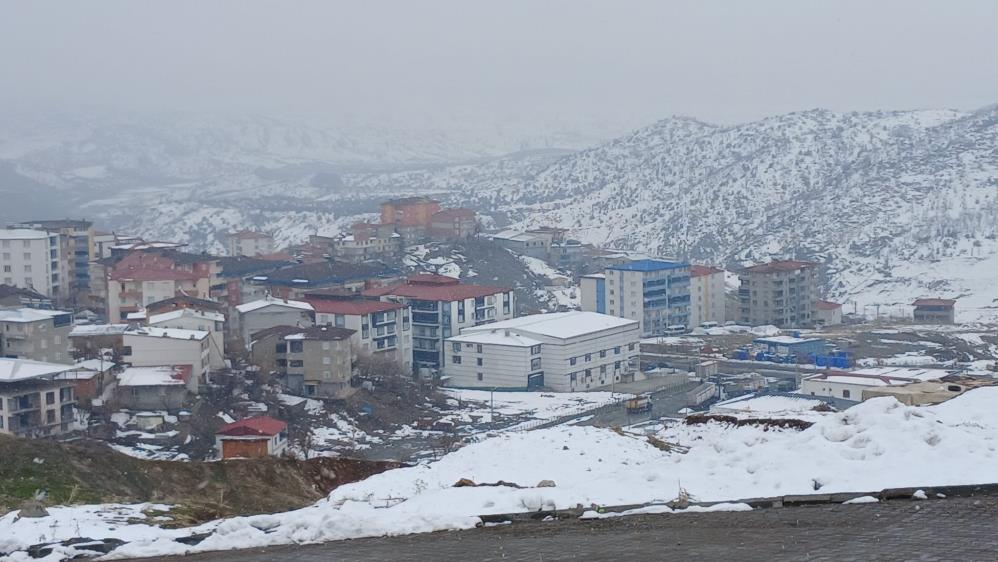Diyarbakır'ın Bu Ilçesi Beyaza Büründü 1