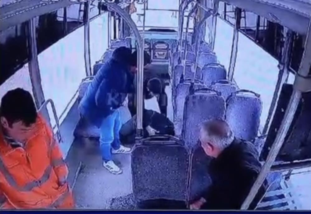 Halk Otobüsünde Epilepsi Nöbeti Geçirdi Ölen Kişinin Ismi Belli Oldu X1