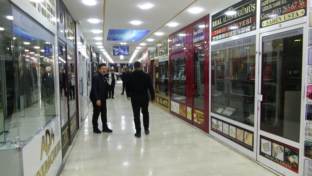 Batman'da Kuyumcu Soygunu 220 Kuyumcu Kepenk Kapattı! 7