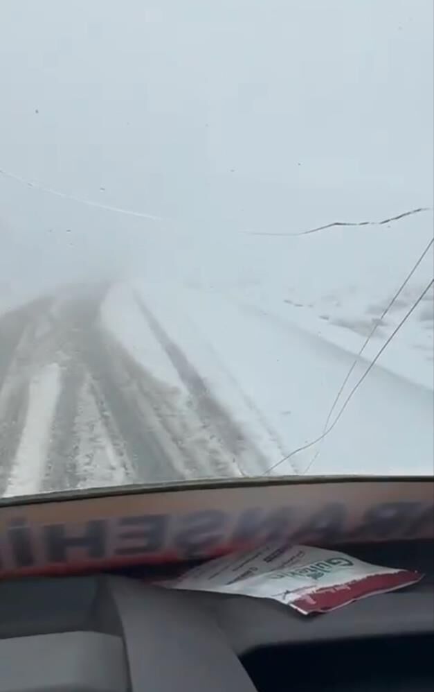 Diyarbakır Şanlıurfa Karayolunda Kar Ulaşımı Olumsuz Etkiledi 1