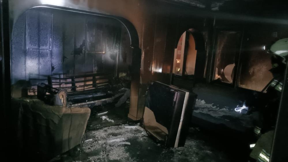 Diyarbakır'da Elektrikli Soba Evi Küle Çevirdi 1