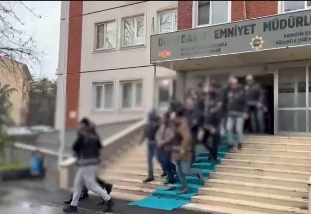 Diyarbakır'da Narkotik Operasyonlarında 24 Tutuklama