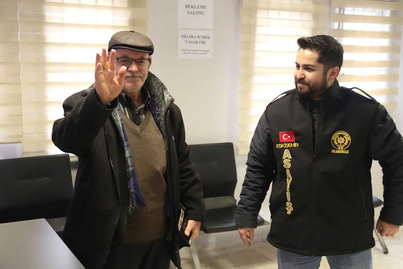 Diyarbakır'da Yakalanmışsın Denilerek 5 Milyon Tl Dolandırdılar 3