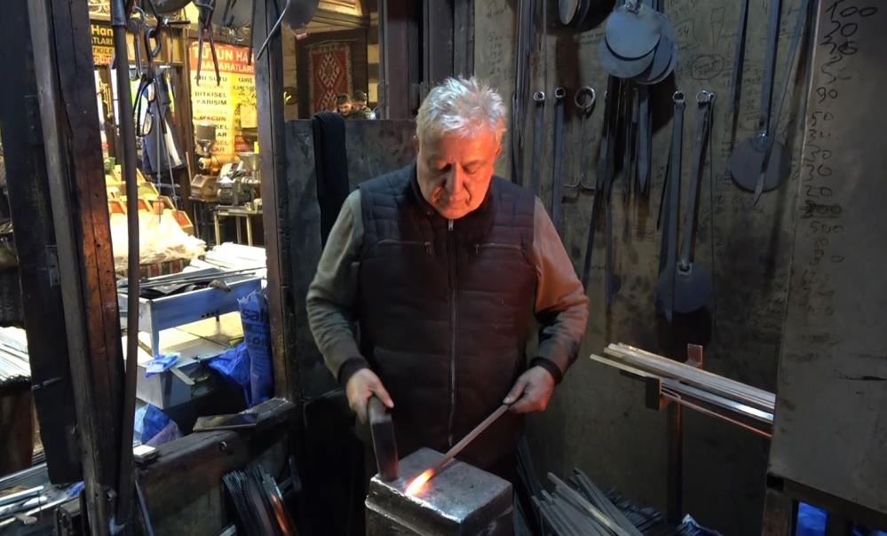 Gaziantep’te Ateş Başında 60 Yıldır Demir Dövüyor 1