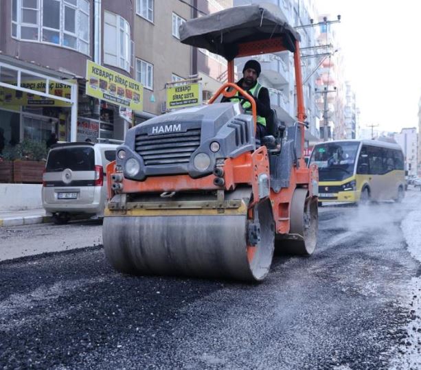 Mardin'de Tahrip Olan Yollar Yenileniyor 1