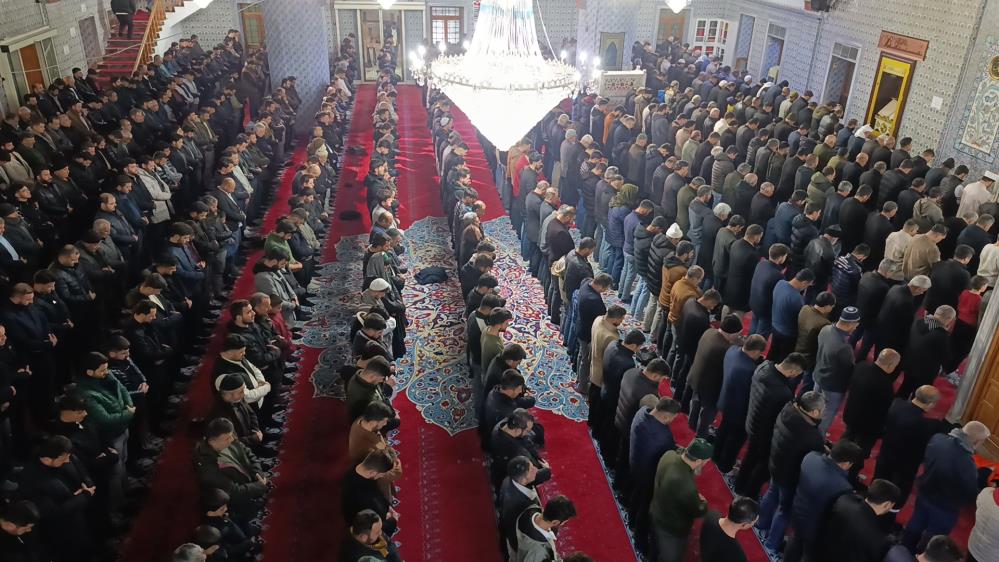 Peygamberler Şehri Şanlıurfa'da Berat Kandili Coşkusu 1