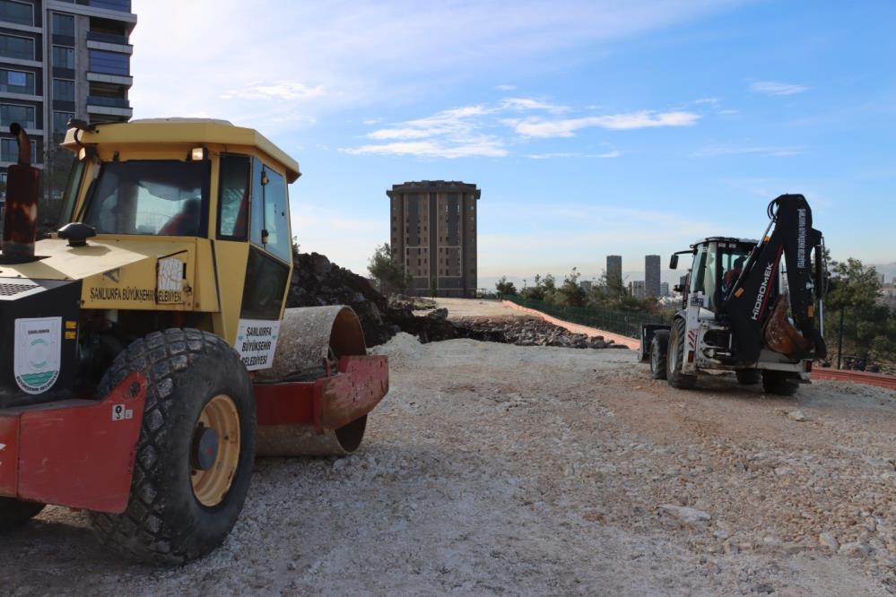 Şanlıurfa'da 17 Metrelik Yol Yatırımı 3