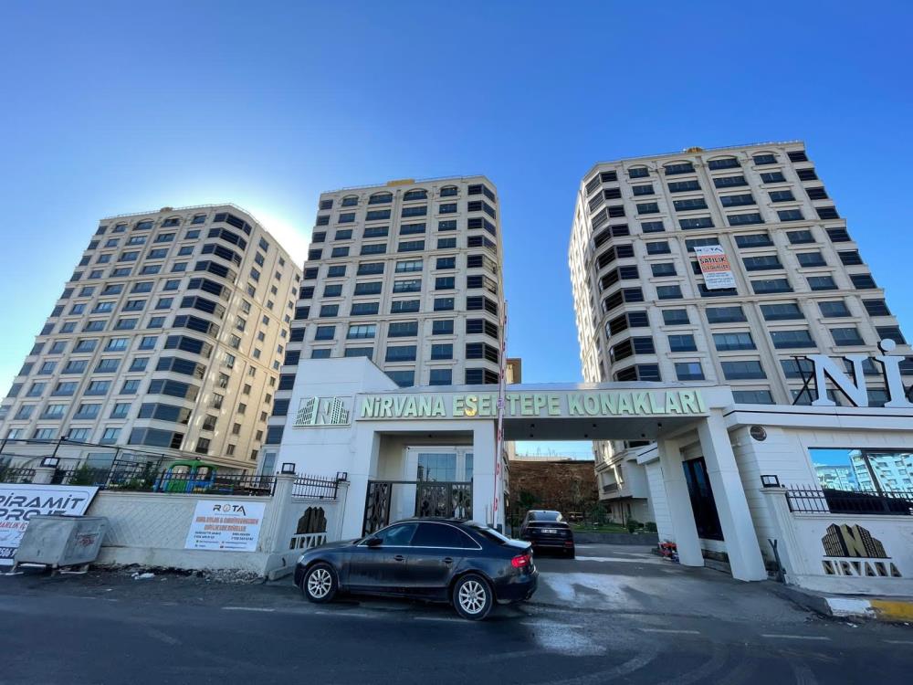 Şanlıurfa’da Istinat Duvarı Çöktü 4 Daire Hasar Gördü 3