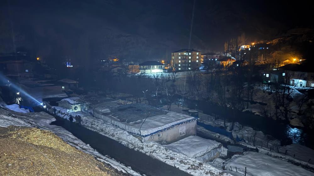 Şırnak’ta Dev Kayalar Köye Düştü, 30 Hayvan Telef Oldu 1