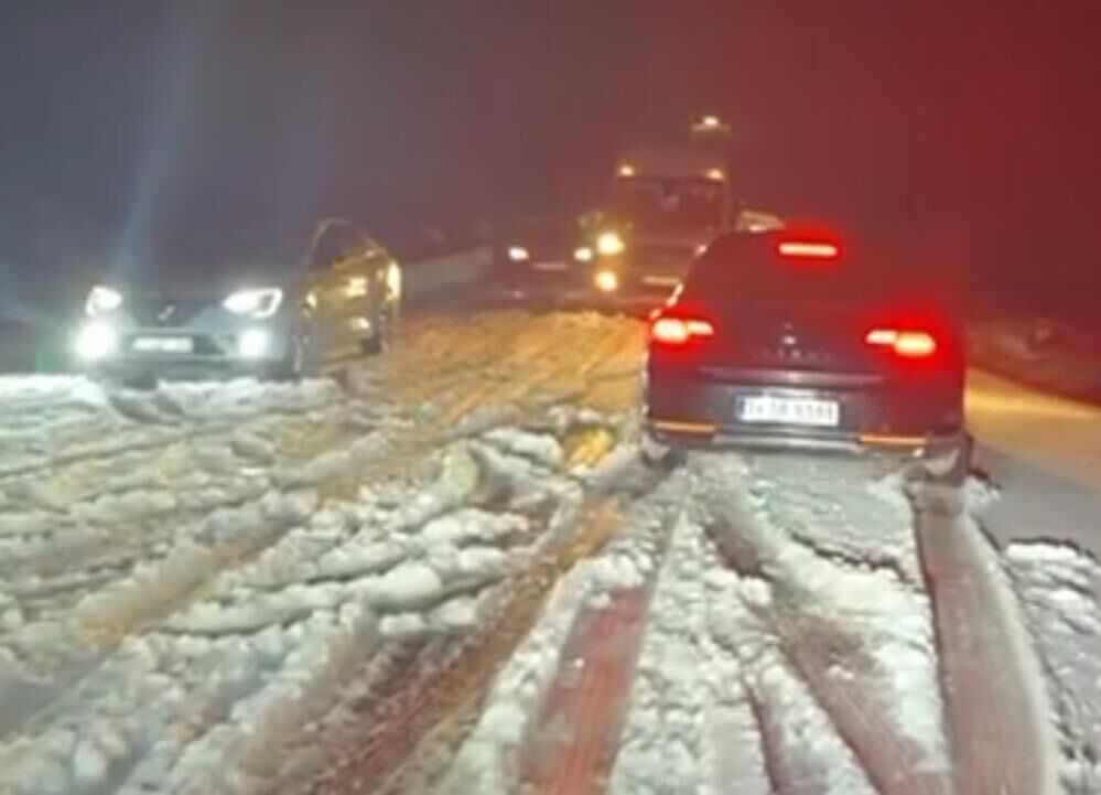 Diyarbakır Karayolunda Dolu Ve Kar Yağışı 1