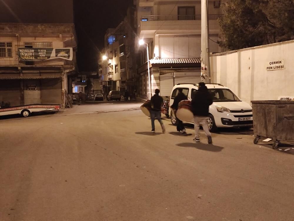 Diyarbakır'da 40 Yıldır Davul Çalarak Sahura Uyandırıyorlar 1