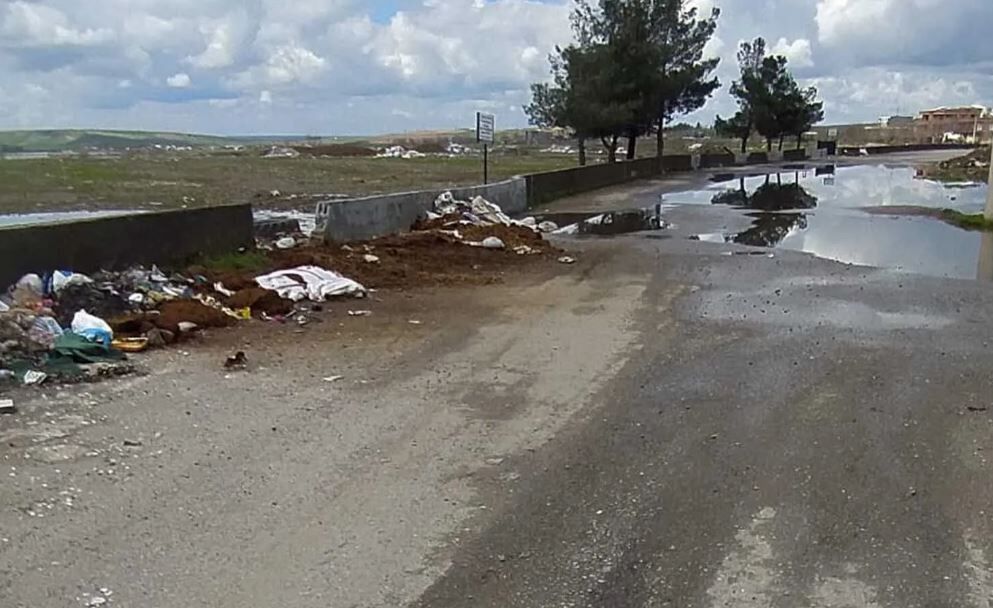 Diyarbakır'da Çöp Ve Molozlar Tepkilere Yol Açtı 3