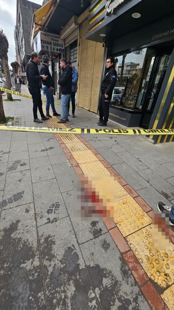 Diyarbakır’ın Bismil Ilçesinde Kuyumcuya Silahlı Saldırı 1