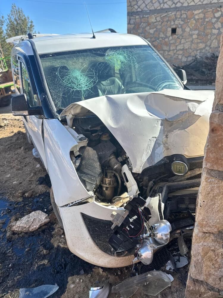 Kaza Yapan Yakınlarını Ziyaretten Dönen Çift Kaza Yaptı