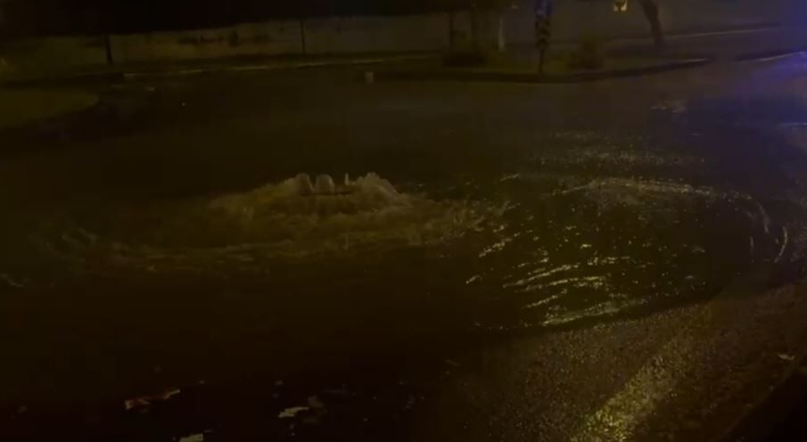 Yağmur Değil Altyapı Sorunu Diyarbakır'da Sokaklar Göle Döndü