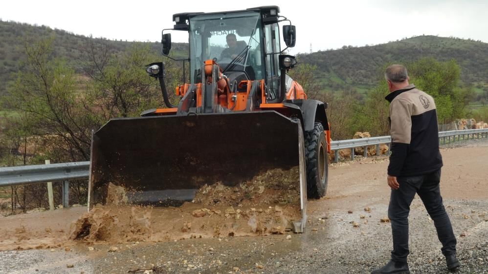 Batman'da Sağanak Yağış Sel Getirdi 1