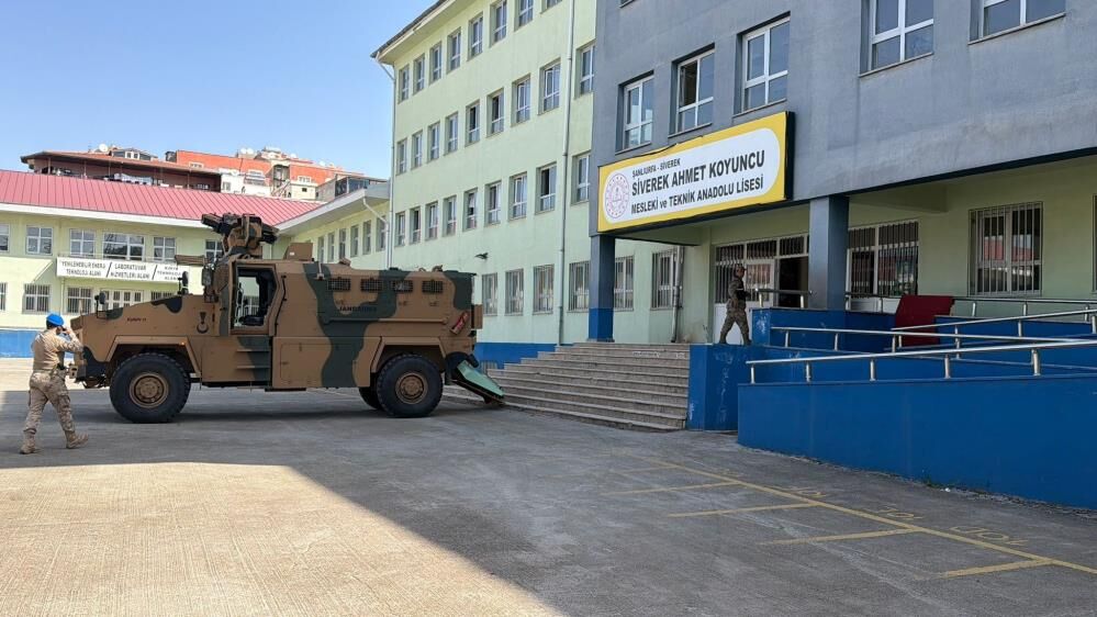 Şanlıurfa'da Lisede Silahlı Saldırı 13 Yaralı 7