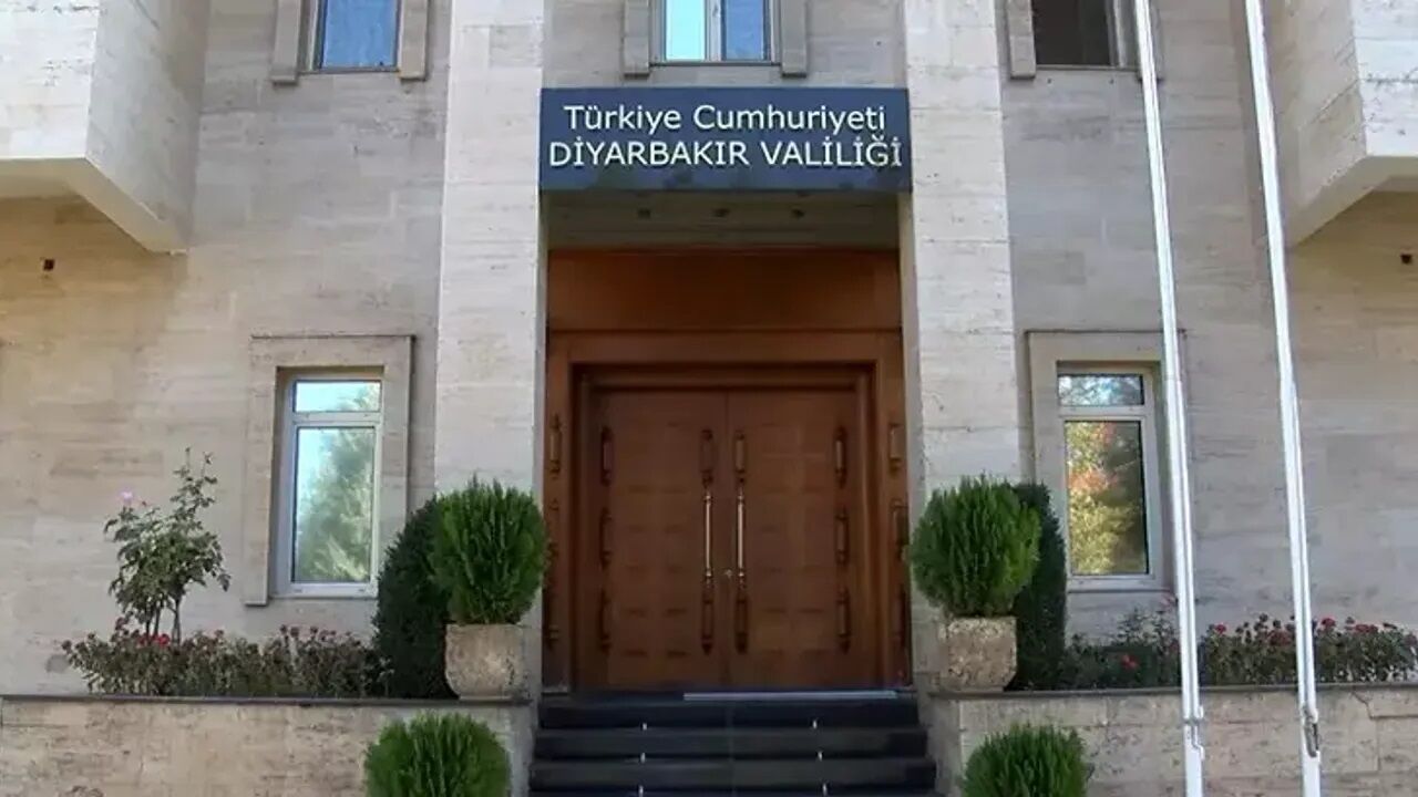 Diyarbakır Valiliği duyurdu: İlçe müdürlükleri açık olacak