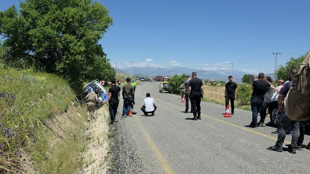 Diyarbakır'da Kardeşinin Aracını Taradı 1 Ölü, 1 Ağır Yaralı 1