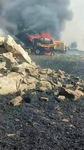 Diyarbakır'da Biçerdöver Alev Alev Yandı-1