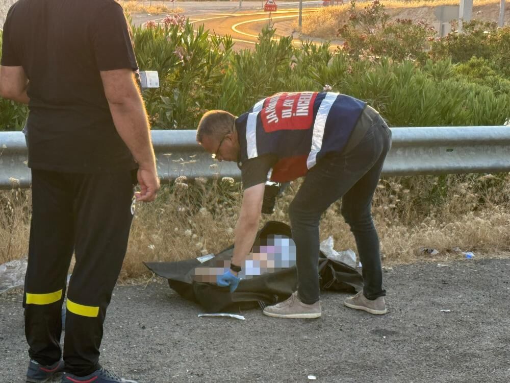 Diyarbakır'dan Yola Çıktılar Feci Kazada 2 Ölü; 2'Si Ağır 8 Yaralı 1
