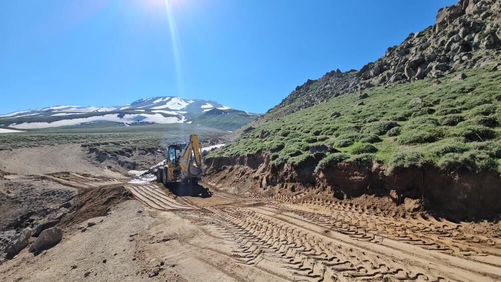 Süphan Dağı'nda Dağcılar Için 2 Bin 900 Rakıma Kadar Yol Açıldı