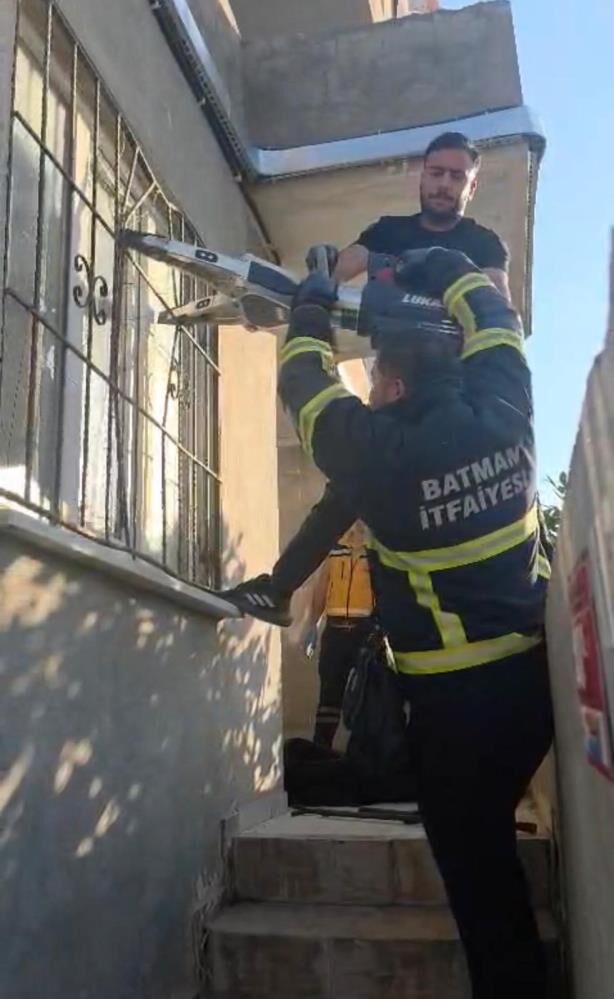 Batman'da 3 Gündür Haber Alınamıyordu; Evinde Ölü Bulundu-1