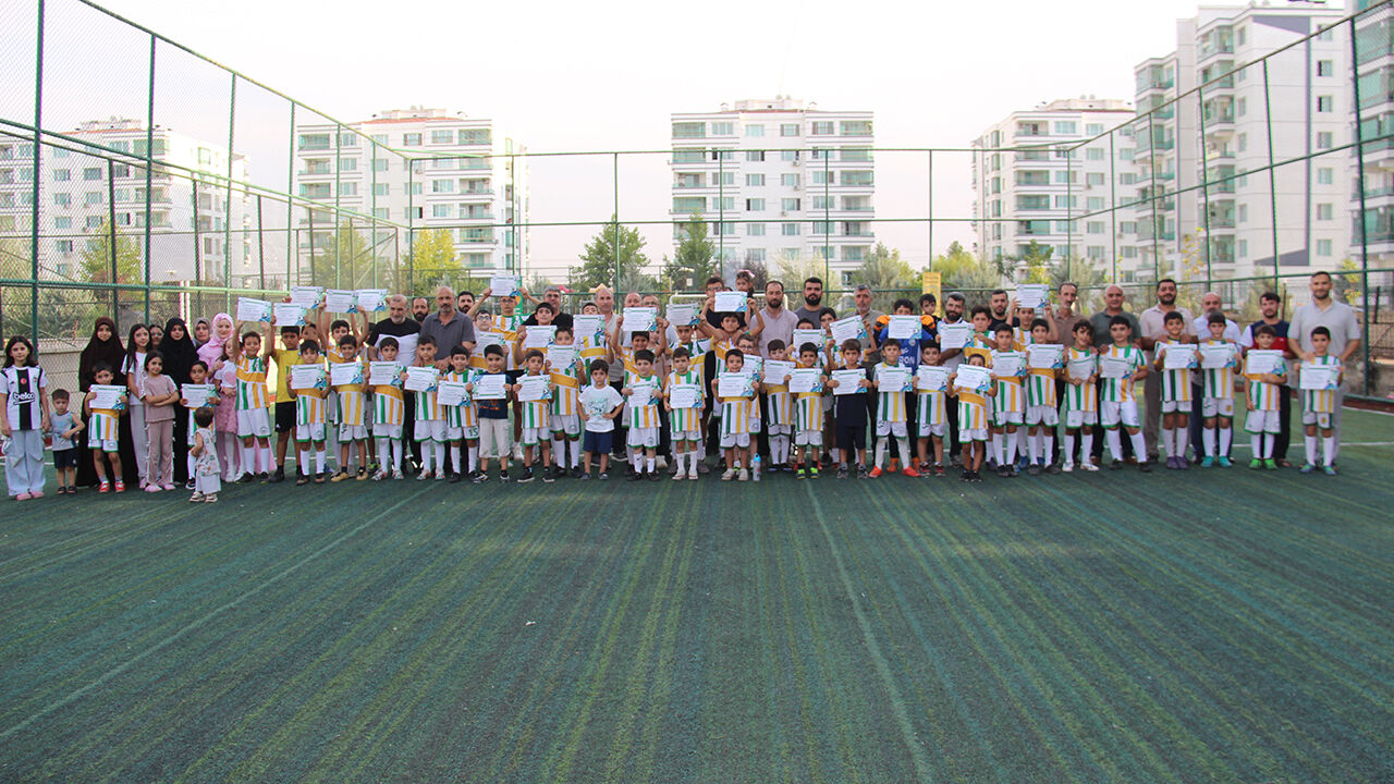 639 Spor Kulübü yaz okulunda 250'yi aşkın sporcu yetiştirdi