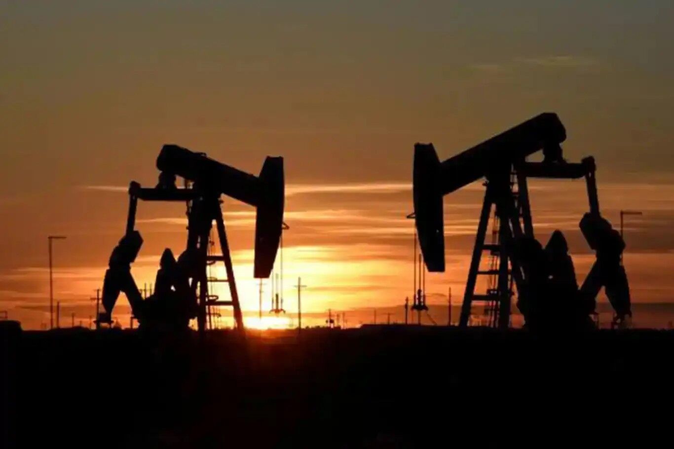 Brent petrol 95,80 dolara geriledi
