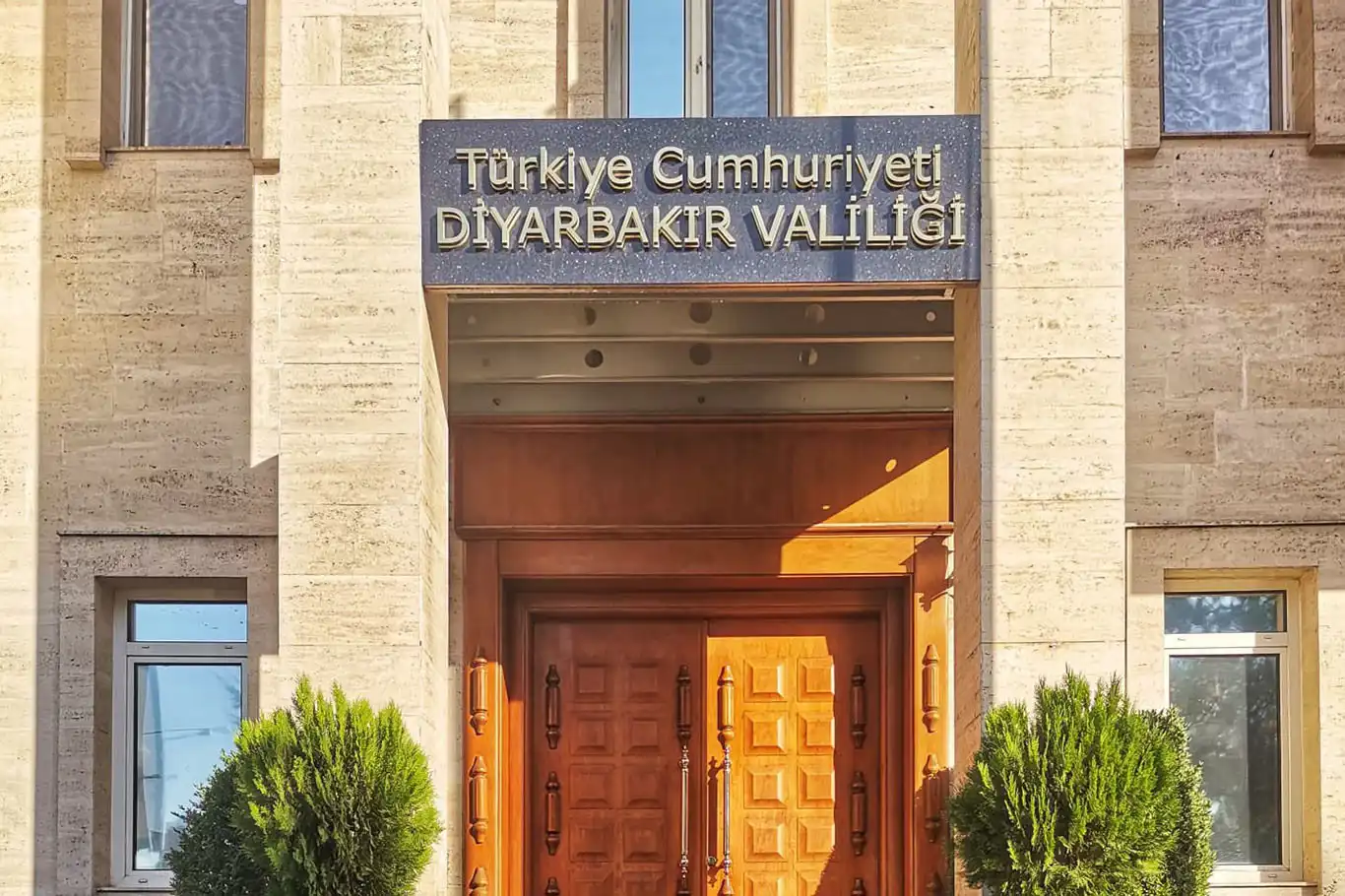 Diyarbakır Valisi'nden depreme ilişkin açıklama geldi
