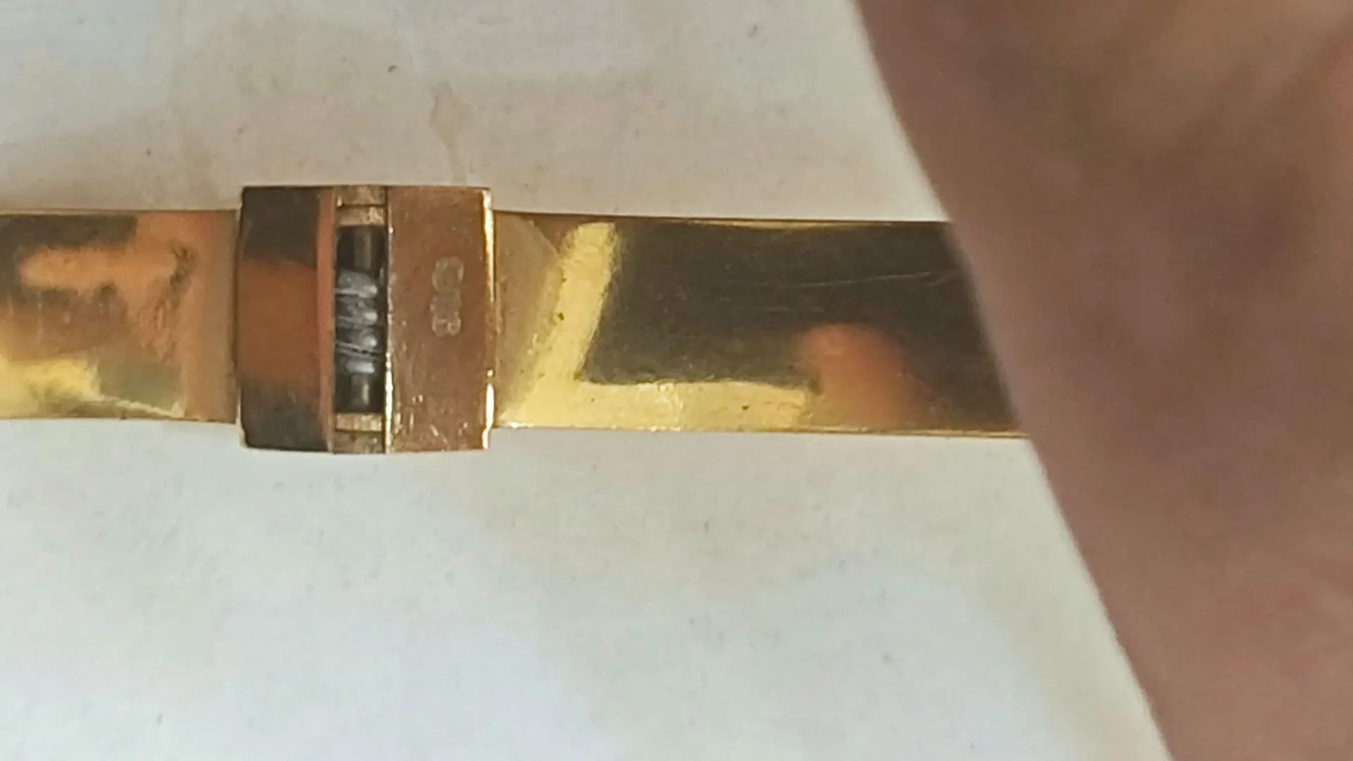 Diyarbakır'da Dikkat Çeken Altın Iddiası Bileziklerin Içinden Metal Parçalar Çıktı 5