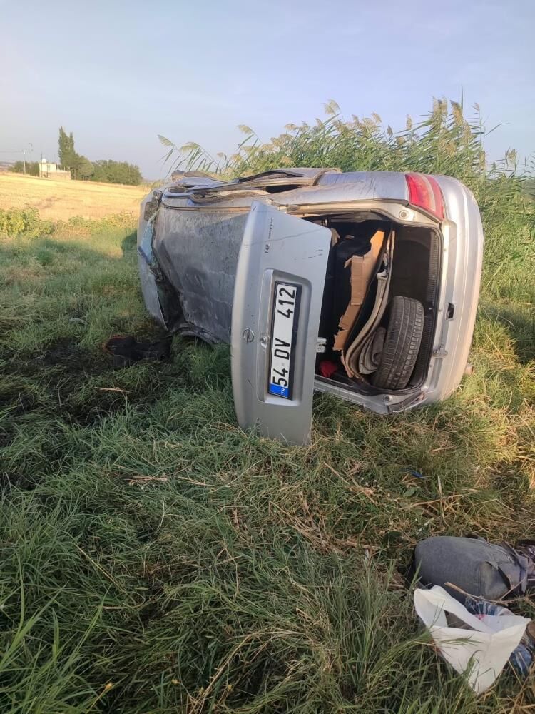 Diyarbakır'da Otomobil Takla Attı 4'Ü Çocuk 9 Yaralı-1